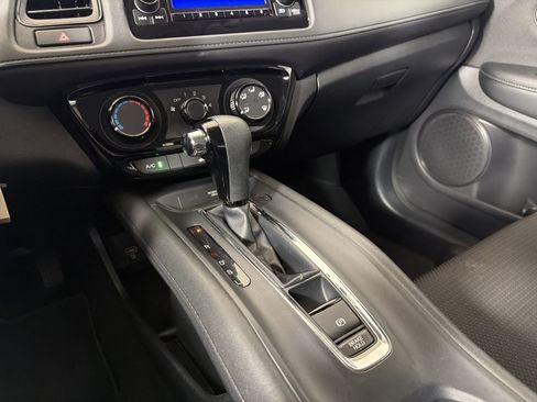 Certified 2021 Honda HR-V LX image 15