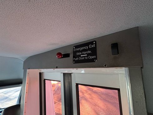 Used 2009 Dodge Sprinter 3500 image 24