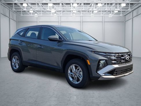 New 2026 Hyundai Tucson SE AWD/4WD image 2