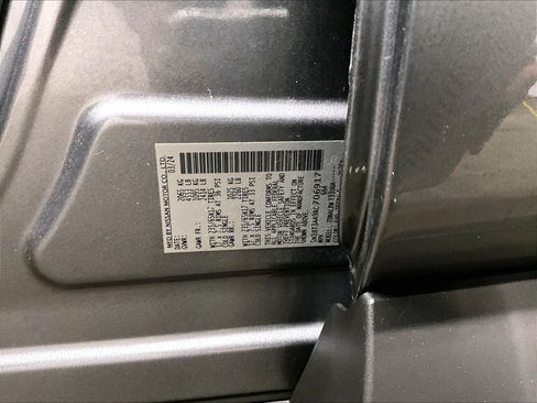 Used 2024 Nissan Rogue S FWD image 34