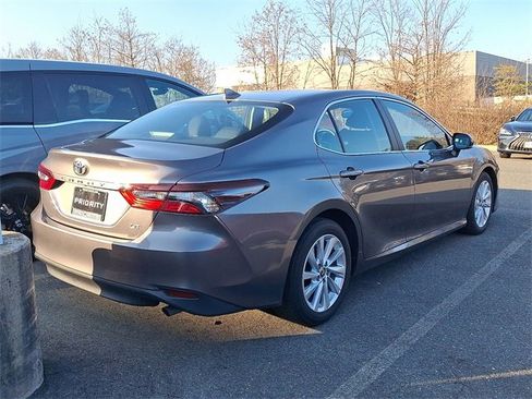 Used 2023 Toyota Camry LE image 7