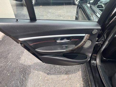Used 2018 BMW 328d xDrive Sedan AWD/4WD image 28