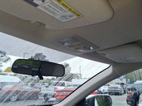 Used 2018 Honda HR-V EX image 20