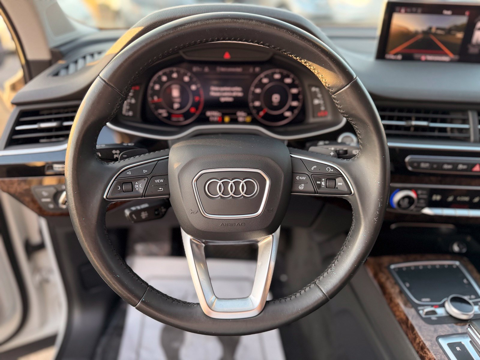 Used 2018 Audi Q7 3.0T Prestige AWD/4WD image 18