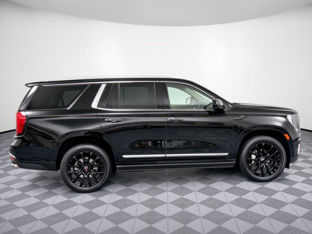 Used 2023 GMC Yukon Denali RWD image 8