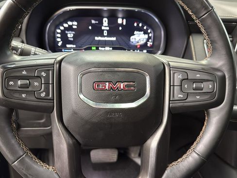 Used 2023 GMC Yukon XL AT4 image 15