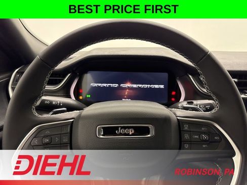 New 2026 Jeep Grand Cherokee Laredo image 23