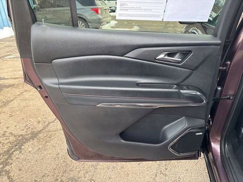 Used 2024 Chevrolet Traverse RS image 23