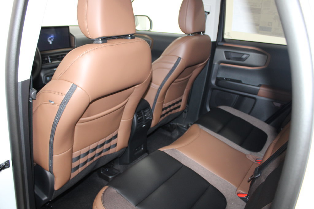 New 2026 Ford Bronco Sport Outer Banks AWD/4WD image 23