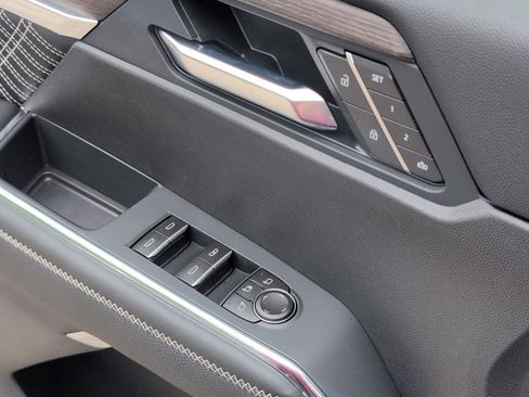 New 2026 GMC Acadia Denali FWD image 17