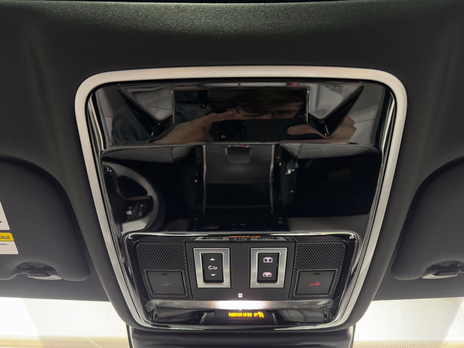 New 2026 Land Rover Range Rover Velar S AWD/4WD image 26
