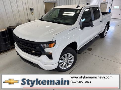 Used 2023 Chevrolet Silverado 1500 Custom image 32