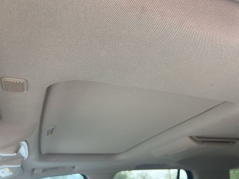 Used 2016 Cadillac Escalade Premium AWD/4WD image 20