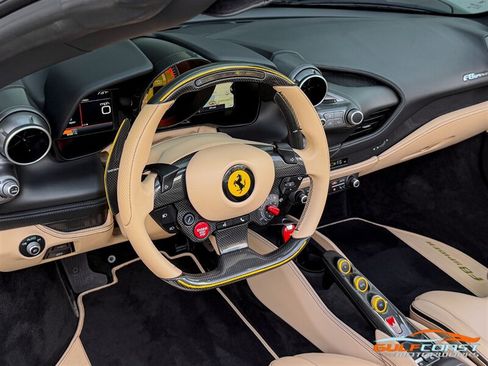 Used 2022 Ferrari F8 Tributo RWD image 28
