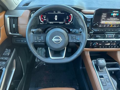 Used 2024 Nissan Pathfinder Platinum w/ Cargo Package AWD/4WD image 13