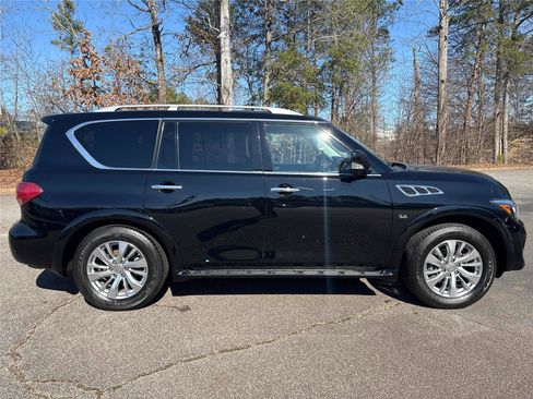 Used 2017 INFINITI QX80 w/ Driver Assistance Package image 4