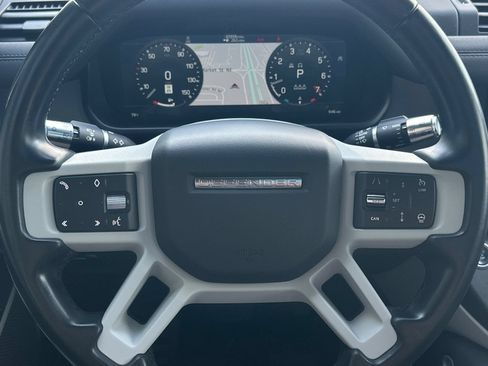 Used 2022 Land Rover Defender 110 S AWD/4WD image 23