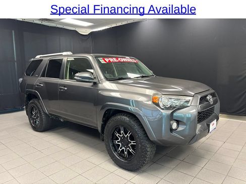 Used 2018 Toyota 4Runner SR5 Premium RWD image 1