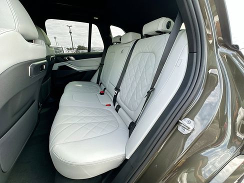 New 2026 BMW X5 sDrive40i w/ M Sport Package image 19