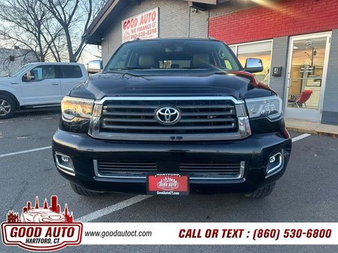 Used 2019 Toyota Sequoia Limited image 2