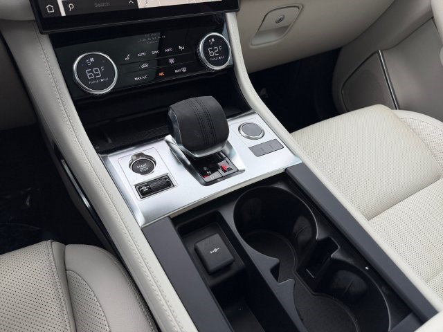 Used 2023 Jaguar F-PACE S AWD/4WD image 24