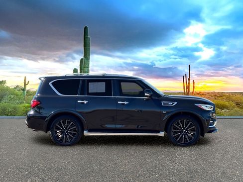 Used 2019 INFINITI QX80 Limited AWD/4WD image 6
