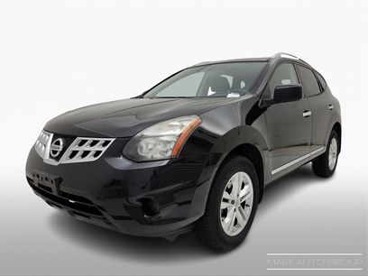 Used 2015 Nissan Rogue S w/ Convenience Package