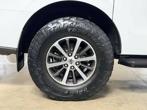 Used 2019 Ford Expedition Max XLT w/ Equipment Group 201A AWD/4WD image 11