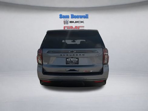 Used 2022 Chevrolet Suburban RST w/ Luxury Package AWD/4WD image 8