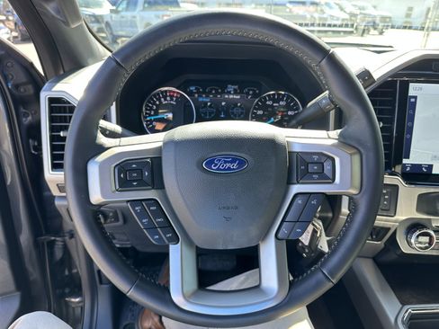 Used 2022 Ford F350 Lariat w/ Tremor Off-Road Package image 15