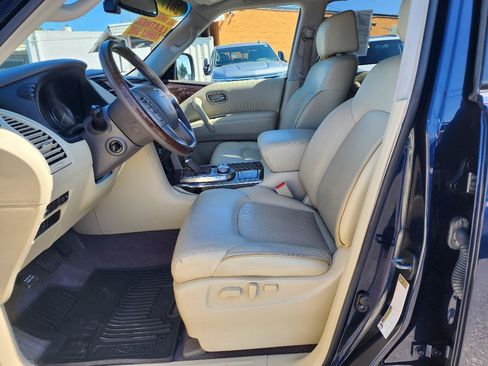 Used 2017 INFINITI QX80 4WD w/ Driver Assistance Package image 11