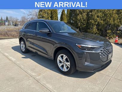 Used 2025 Audi Q5 Premium w/ Convenience Package