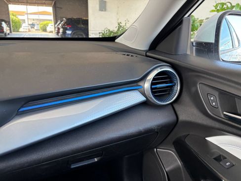 Used 2025 Chevrolet Trax LT FWD image 63