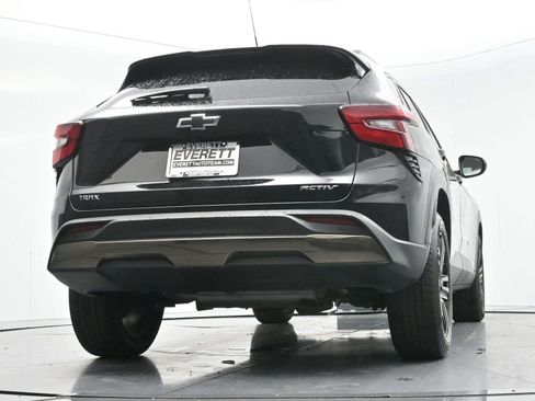 Used 2025 Chevrolet Trax ACTIV w/ Sunroof Package FWD image 45