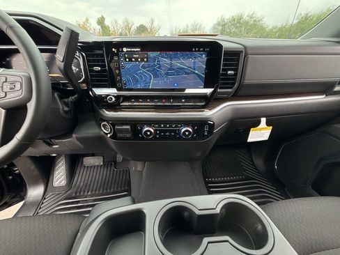 New 2026 GMC Sierra 1500 SLE w/ Preferred Package AWD/4WD image 20
