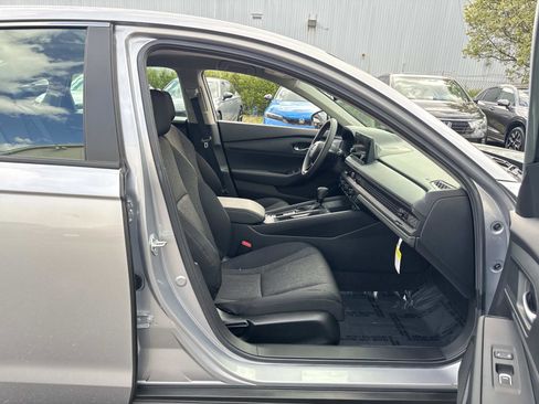 Certified 2025 Honda Accord LX image 14