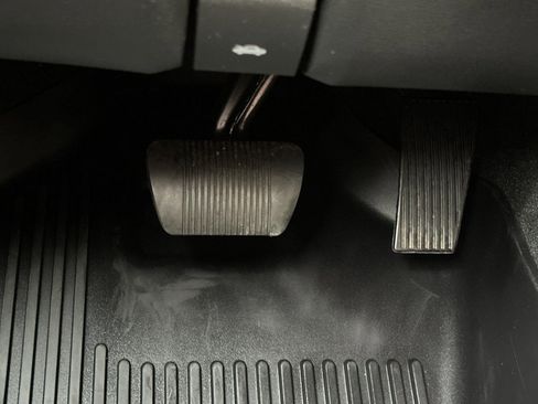 Used 2021 RAM 1500 Laramie w/ Sport Appearance Package image 43