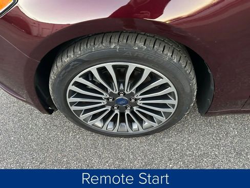 Used 2017 Ford Fusion SE w/ Fusion SE Technology Package image 14