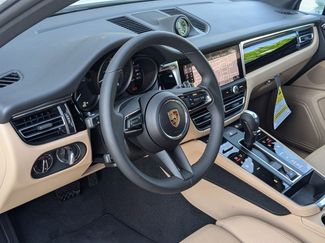 Certified 2025 Porsche Macan video 4