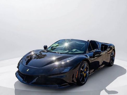 Certified 2025 Ferrari SF90 Spider AWD/4WD image 10