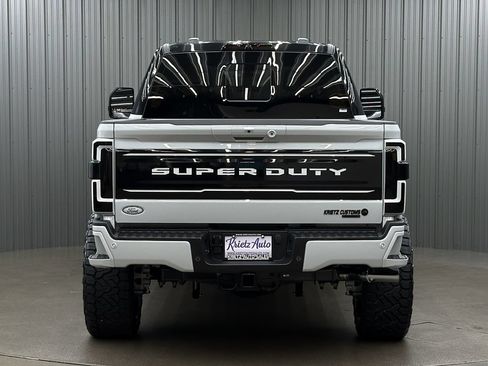 Used 2026 Ford F250 Platinum w/ FX4 Off-Road Package AWD/4WD image 4