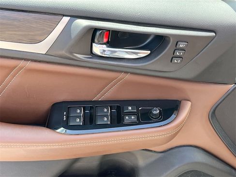 Used 2019 Subaru Outback 3.6R Touring w/ Popular Package #3A image 18