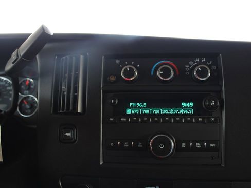 Used 2024 Chevrolet Express 2500 w/ Driver Convenience Package RWD image 31