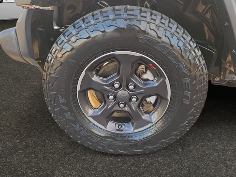 Used 2020 Jeep Wrangler Unlimited Sport image 14