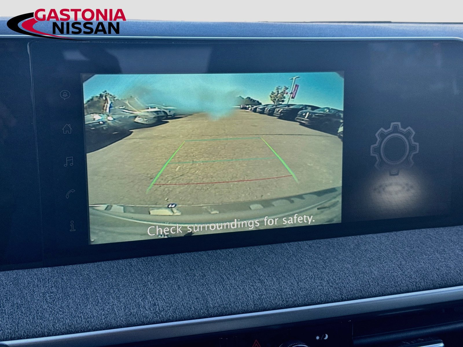 Used 2025 Nissan Kicks SV FWD image 17