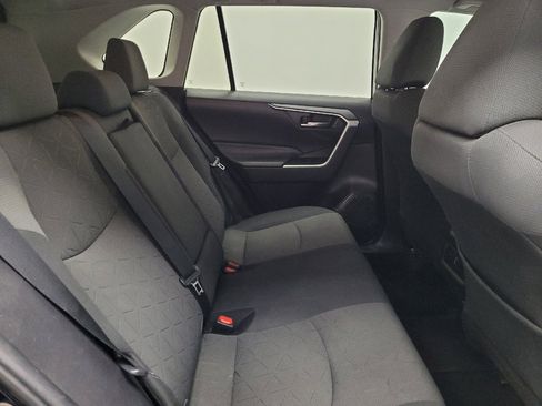 Used 2020 Toyota RAV4 XLE AWD/4WD image 19