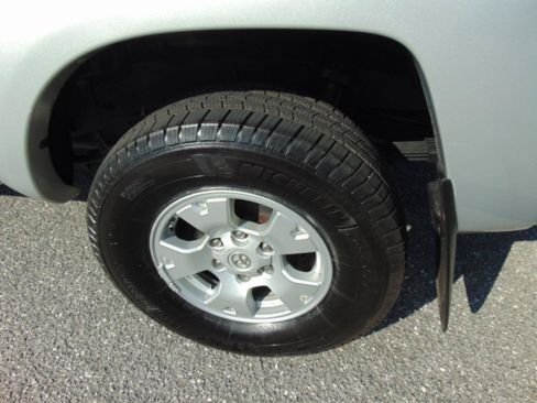 Used 2009 Toyota Tacoma 4x4 Double Cab image 18