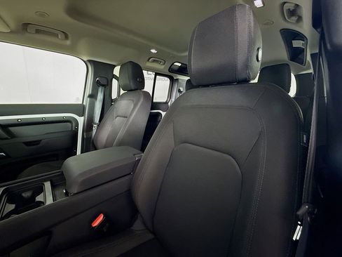 Used 2023 Land Rover Defender 110 image 21