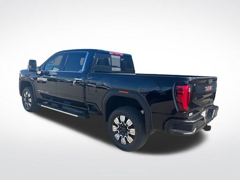 New 2026 GMC Sierra 2500 Denali w/ Denali Reserve Package image 3