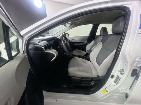 Used 2020 Toyota Corolla LE FWD image 14